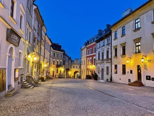 Apartament Z Widokiem Na Zamek - Apartment With A View Of The Castle Lublin Kültér fotó